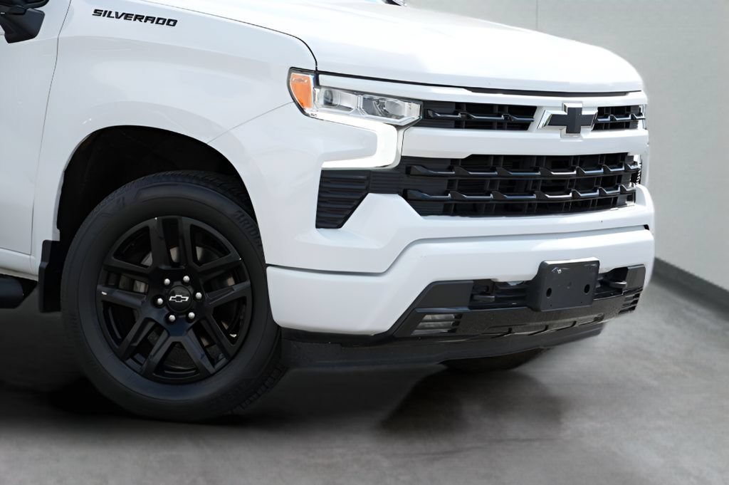 Used 2024 Chevrolet Silverado 1500 RST w/ Protection Package AWD/4WD image 3