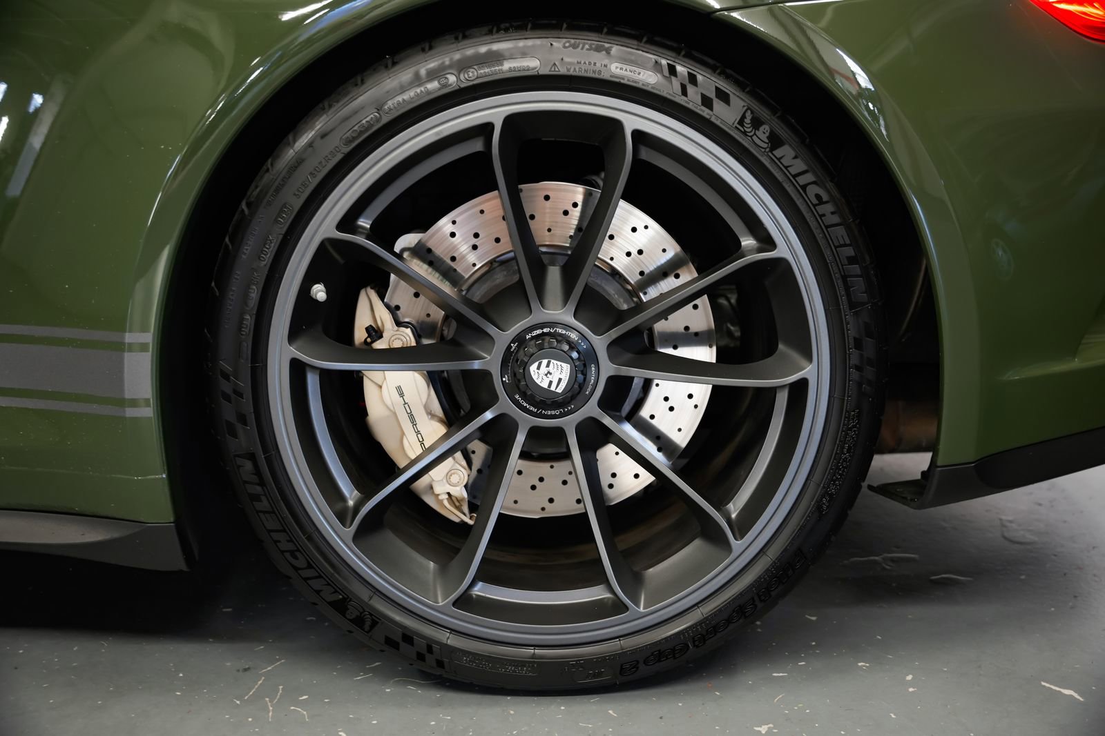 Used 2019 Porsche 911 GT3 RWD image 47