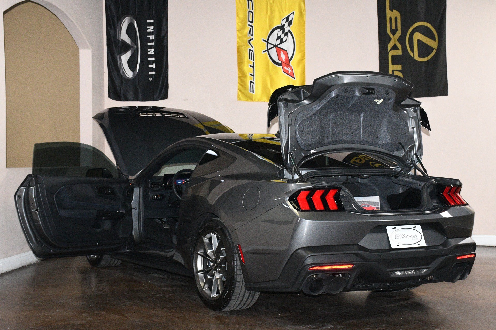 Used 2024 Ford Mustang Dark Horse RWD image 92