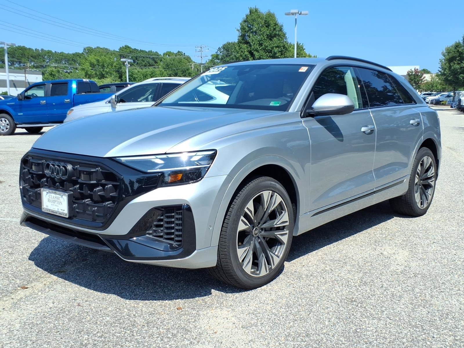 Used 2025 Audi Q8 Premium Plus w/ Premium Plus Package AWD/4WD image 1