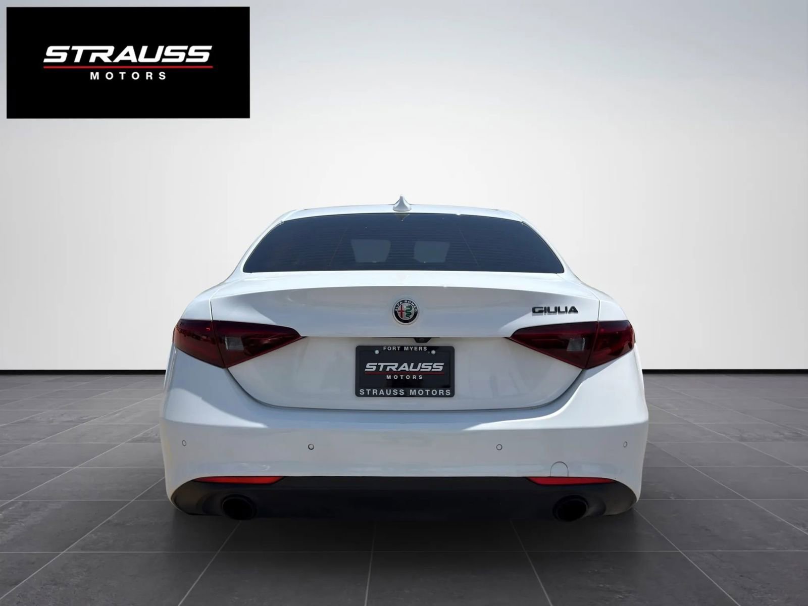 Used 2019 Alfa Romeo Giulia RWD image 8