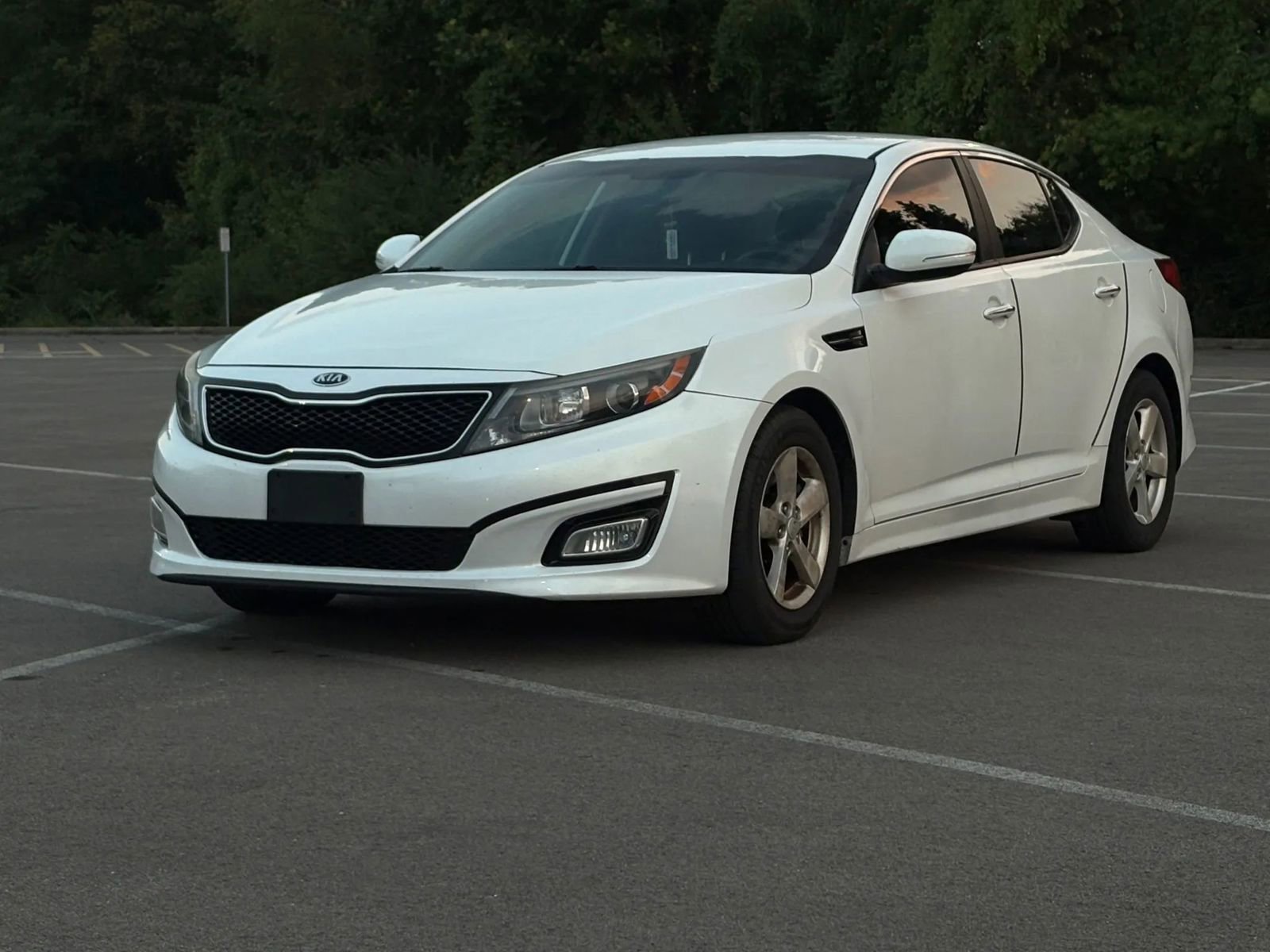 Used 2015 Kia Optima LX image 1
