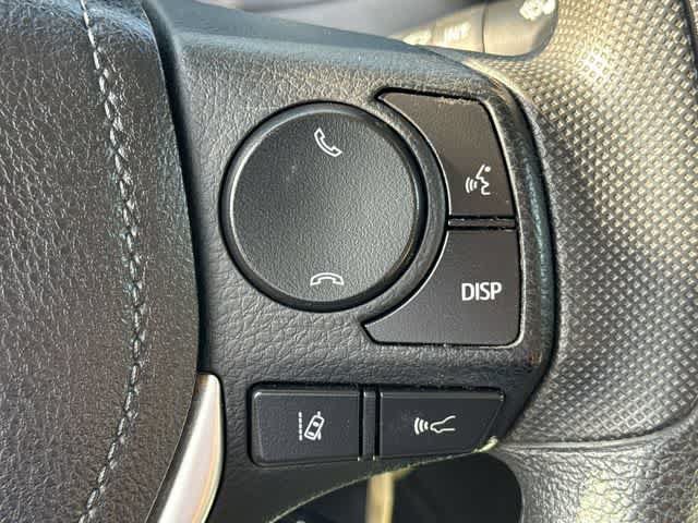 Used 2018 Toyota Corolla LE FWD image 22
