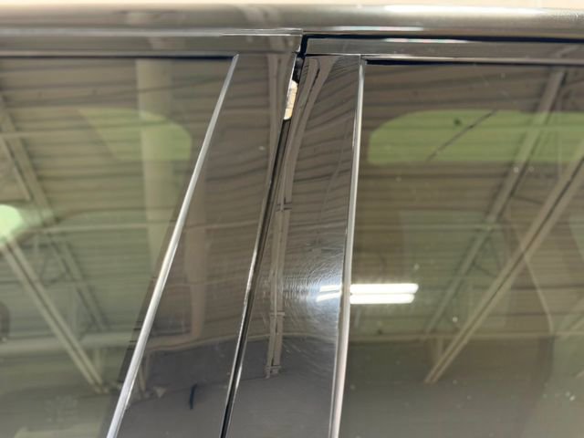 Used 2016 Land Rover Range Rover Sport SE image 18