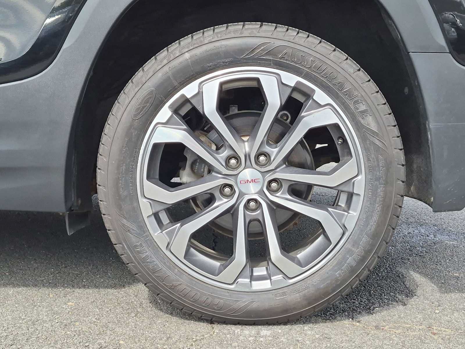 Used 2019 GMC Terrain SLT w/ Preferred Package AWD/4WD image 14