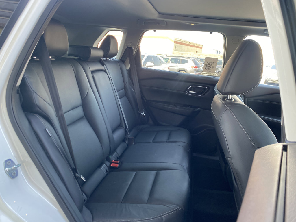 Used 2021 Nissan Rogue SL w/ Premium Package image 19