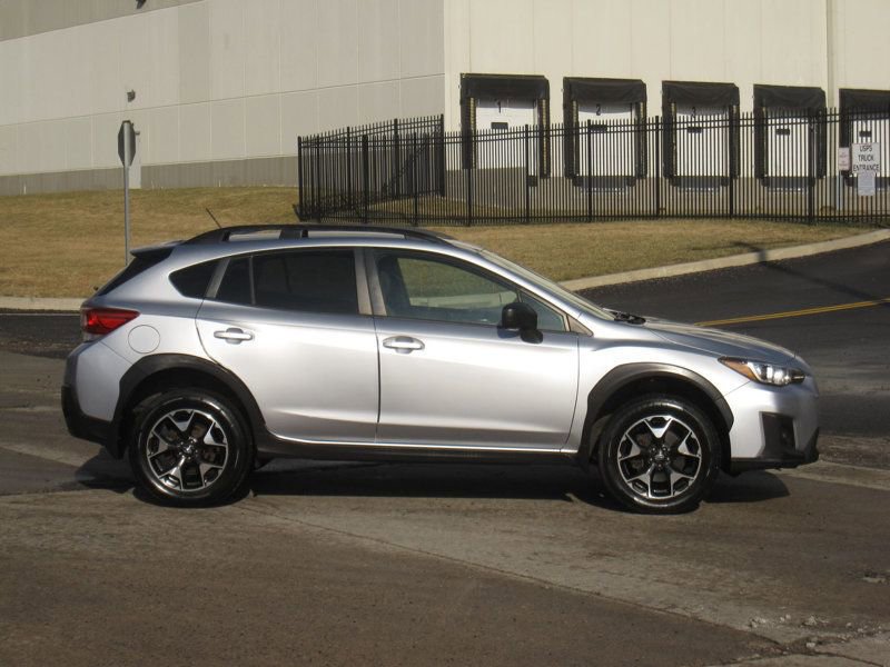 Used 2019 Subaru Crosstrek 2.0i image 6