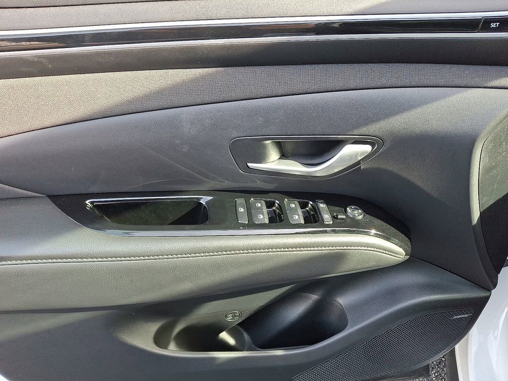 Used 2022 Hyundai Tucson Limited image 12