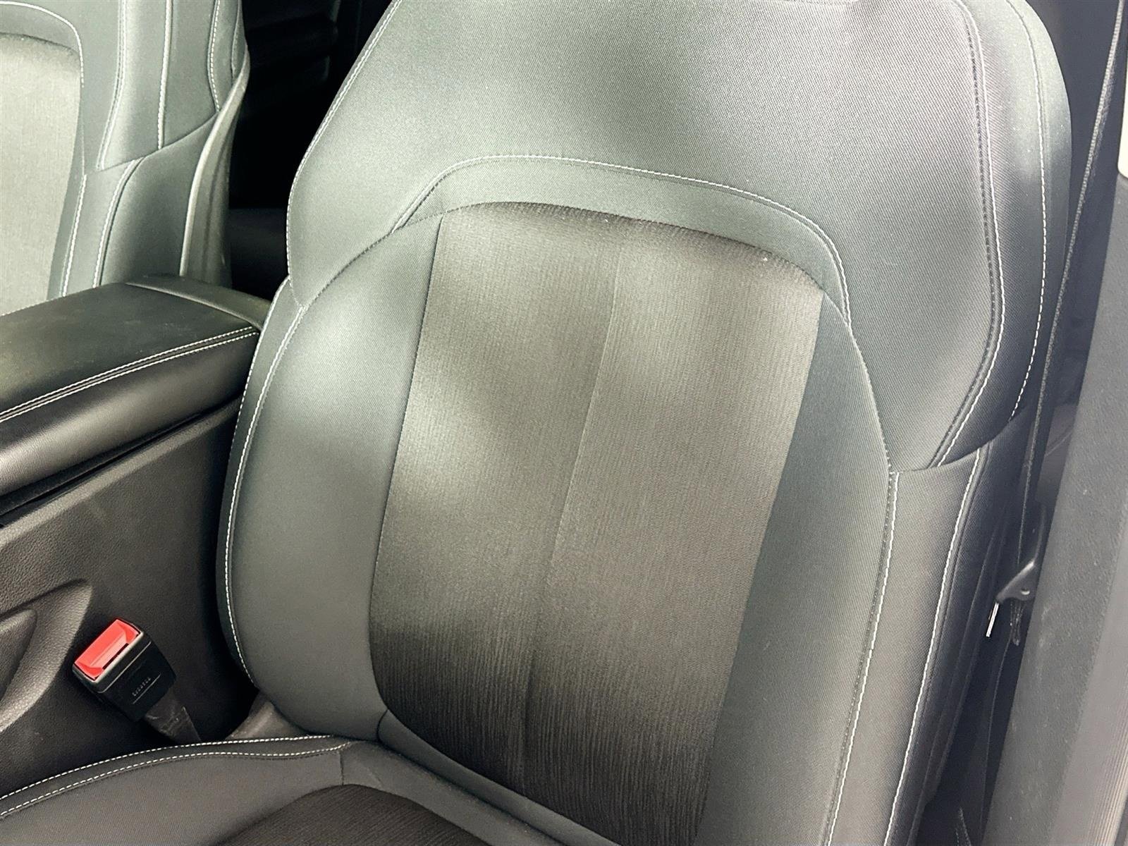 Used 2023 Jeep Grand Cherokee L Laredo image 24