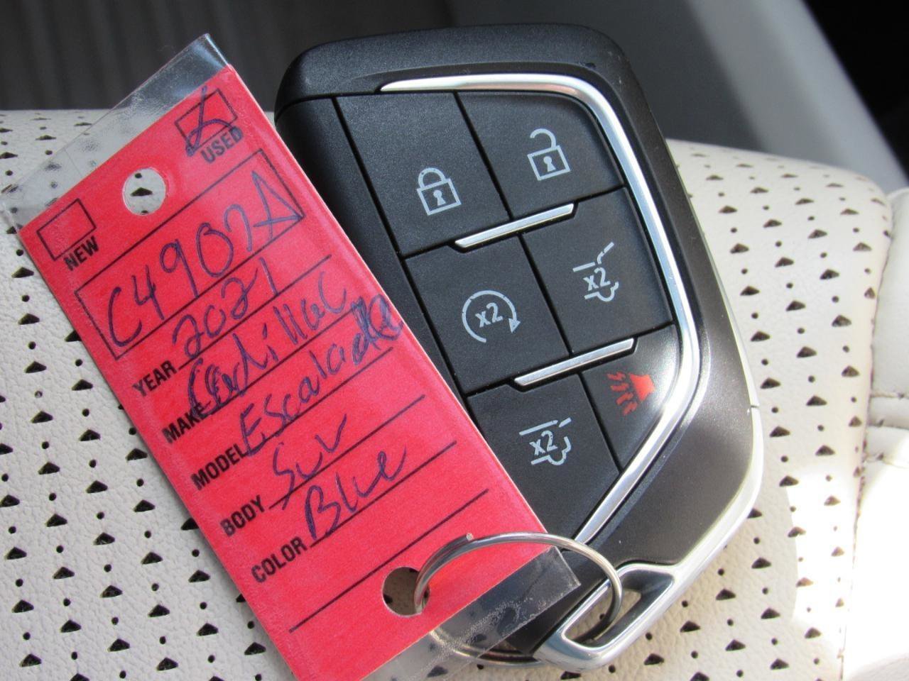 Used 2021 Cadillac Escalade Premium Luxury Platinum image 15