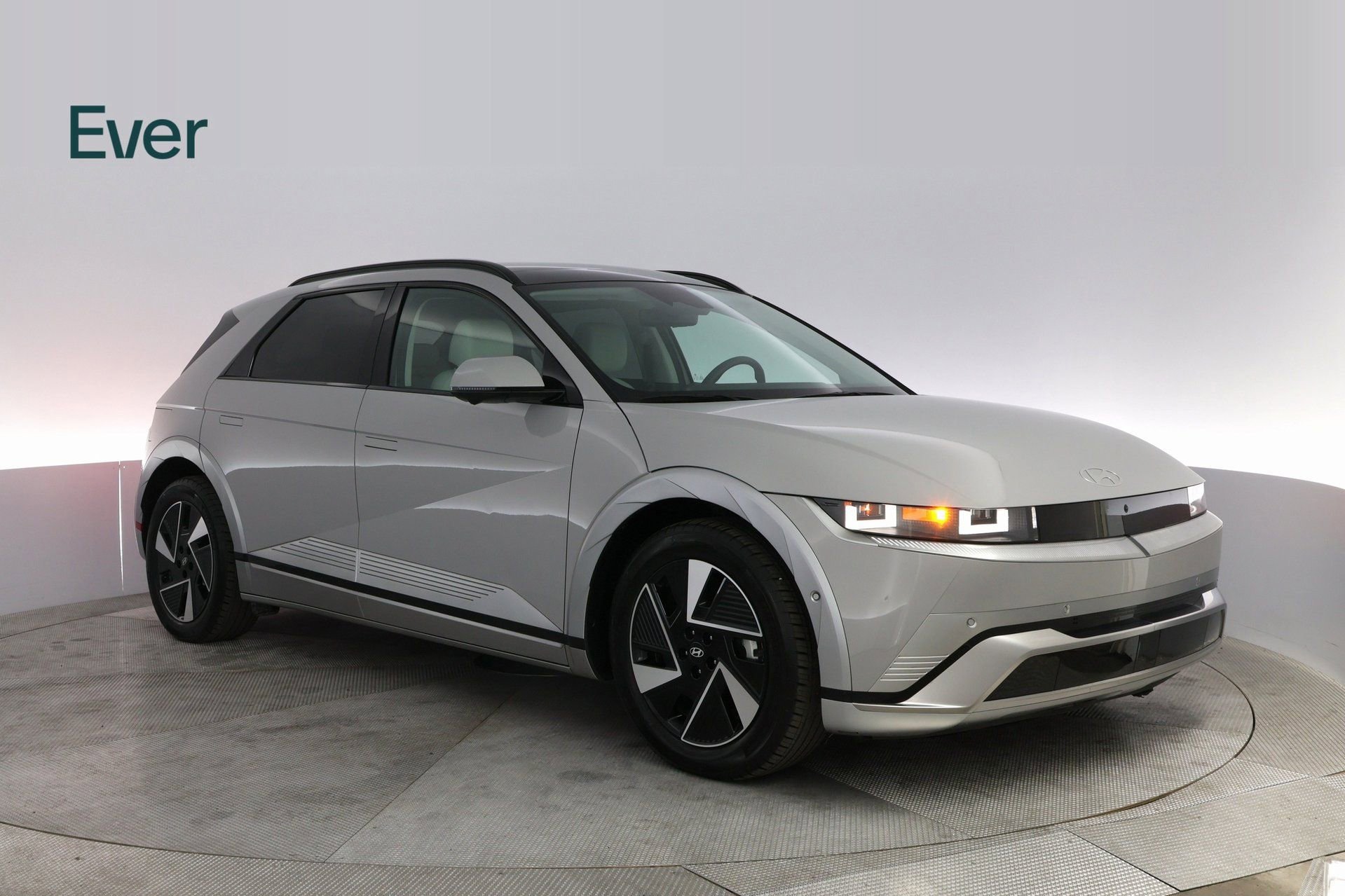 Used 2025 Hyundai Ioniq 5 Limited image 4