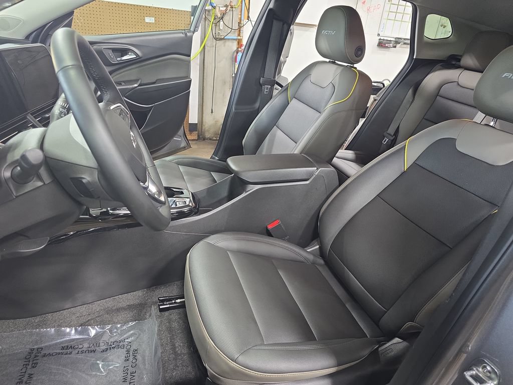 Used 2025 Chevrolet Trax ACTIV w/ Driver Confidence Package FWD image 14