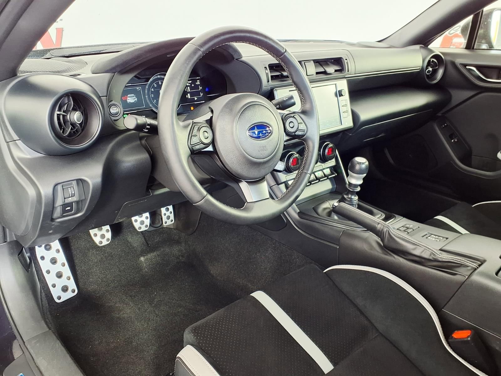 Used 2025 Subaru BRZ Limited RWD image 10