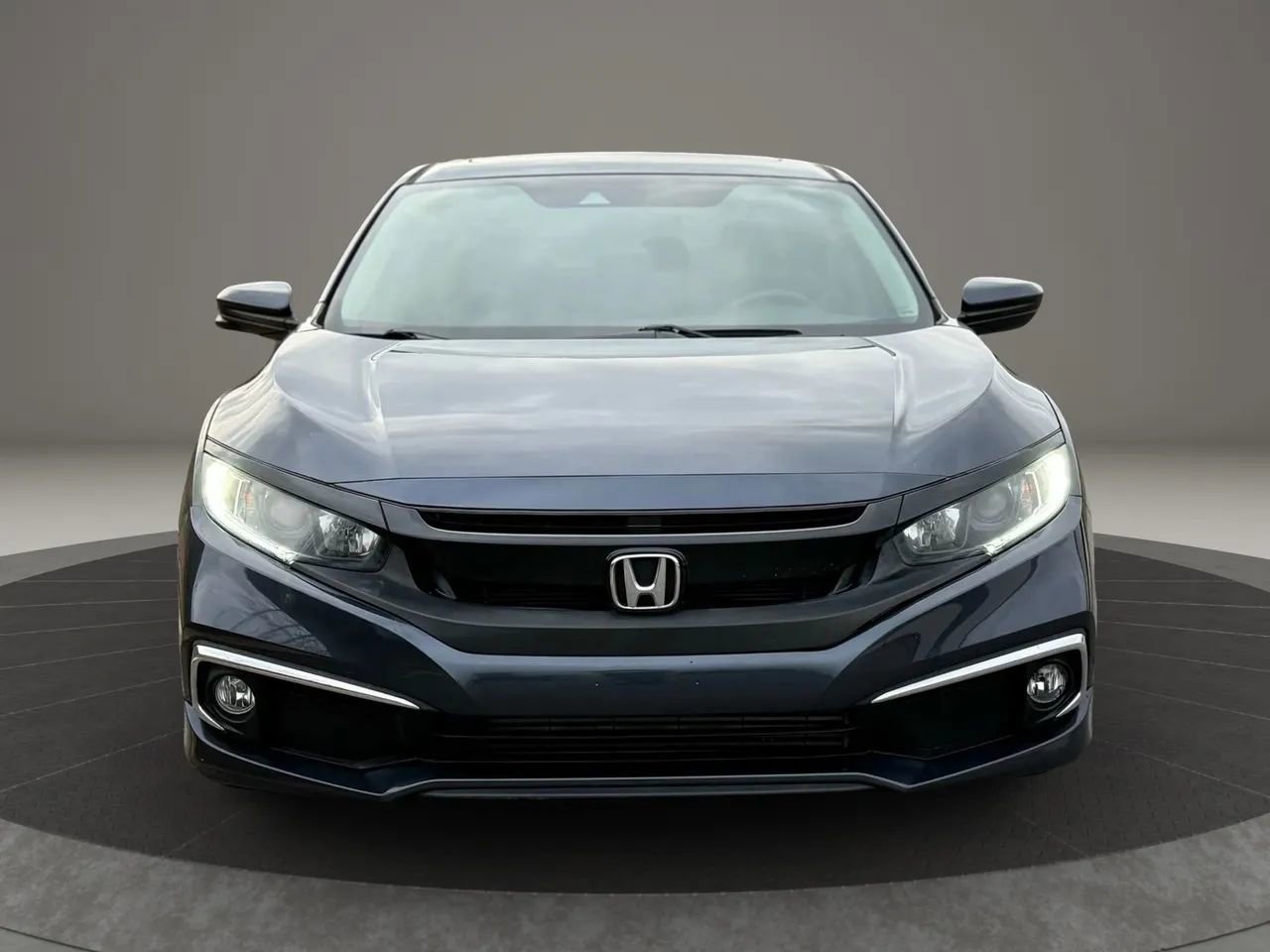 Used 2019 Honda Civic EX image 2