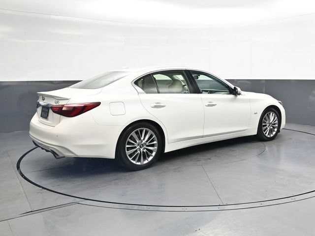 Used 2018 INFINITI Q50 Luxe w/ Essential Package (3.0T Luxe) RWD image 4