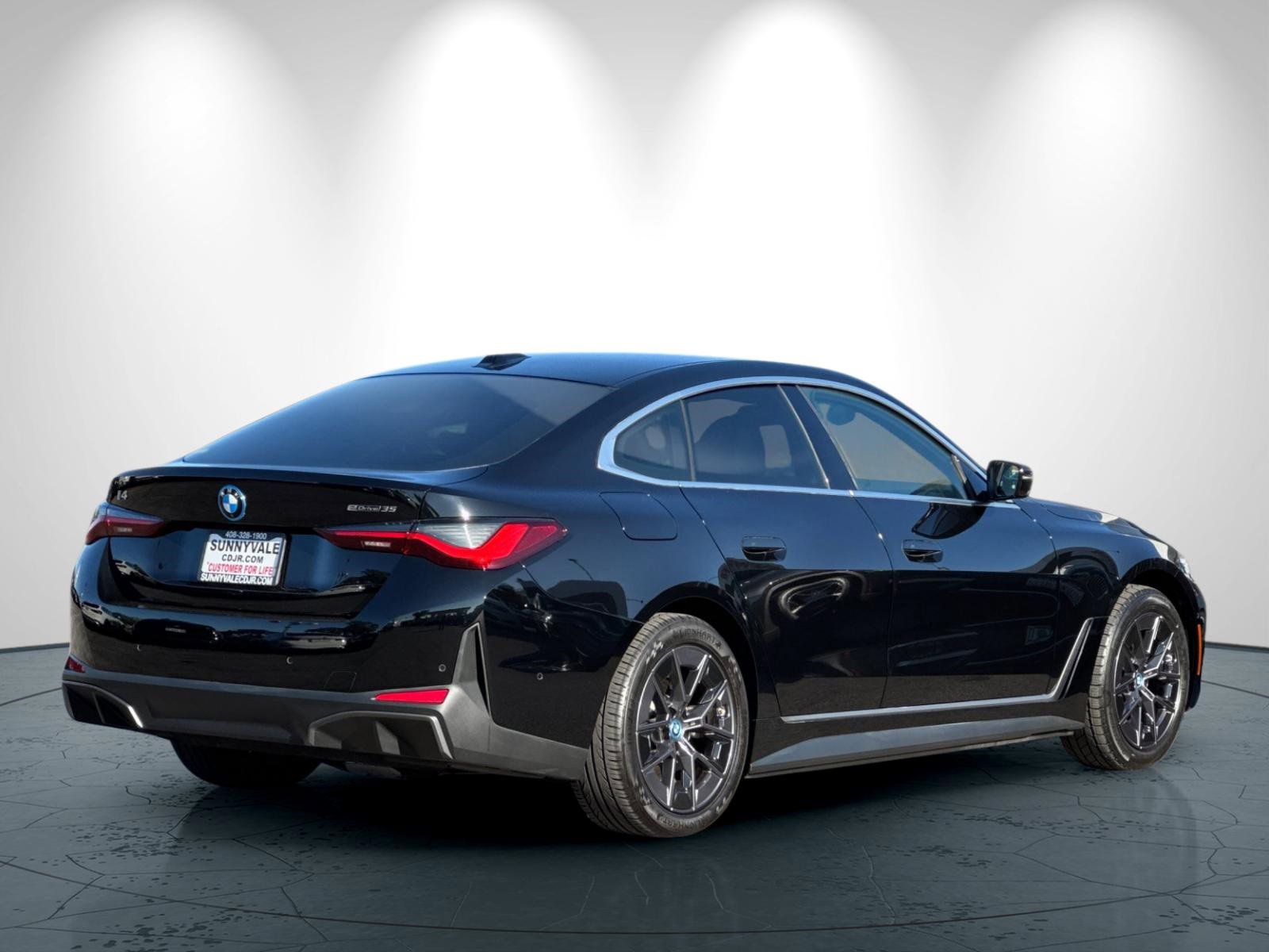 Used 2024 BMW i4 eDrive35 w/ Premium Package image 4