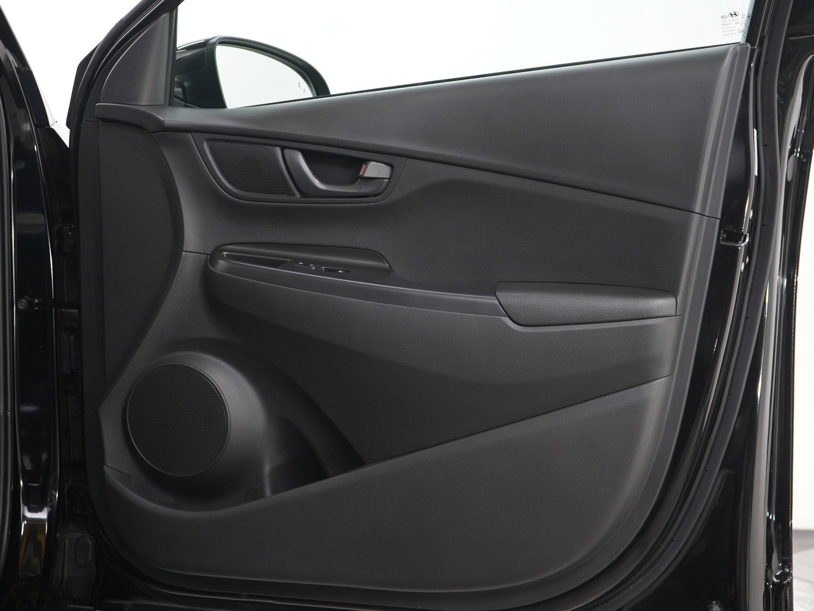 Used 2023 Hyundai Kona SEL w/ Cargo Package image 10