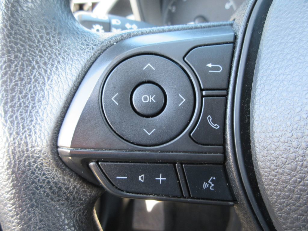 Used 2023 Toyota Corolla LE image 23
