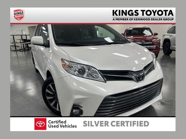 Used 2019 Toyota Sienna XLE w/ XLE Navigation Package AWD/4WD image 1