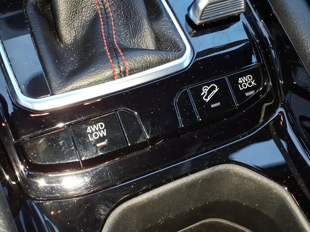 Used 2022 Jeep Compass Trailhawk image 14