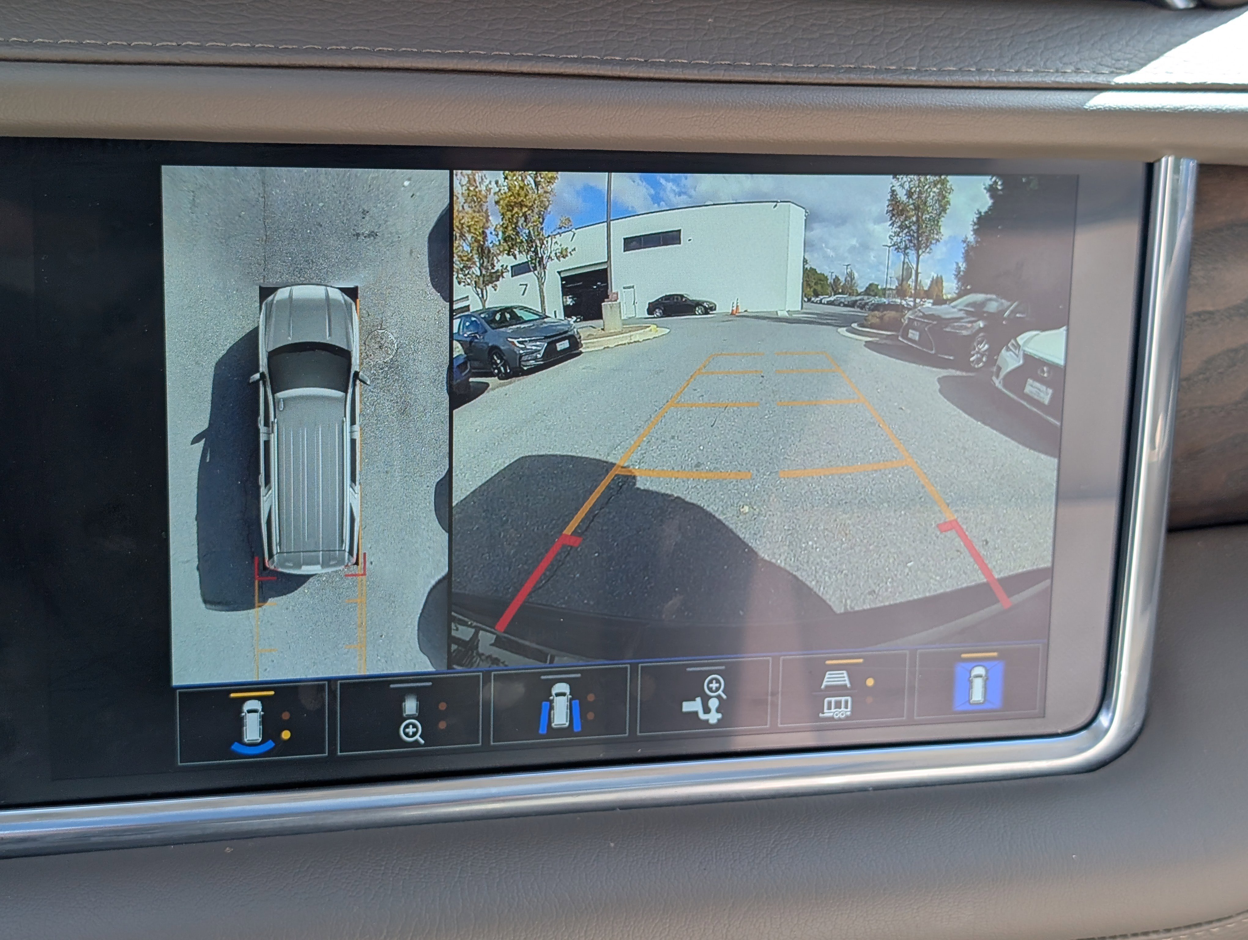 Used 2022 GMC Yukon Denali w/ Max Trailering Package image 30