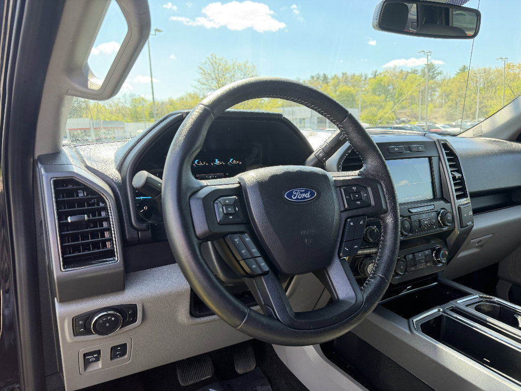 Used 2020 Ford F150 XLT w/ Equipment Group 302A Luxury AWD/4WD image 13