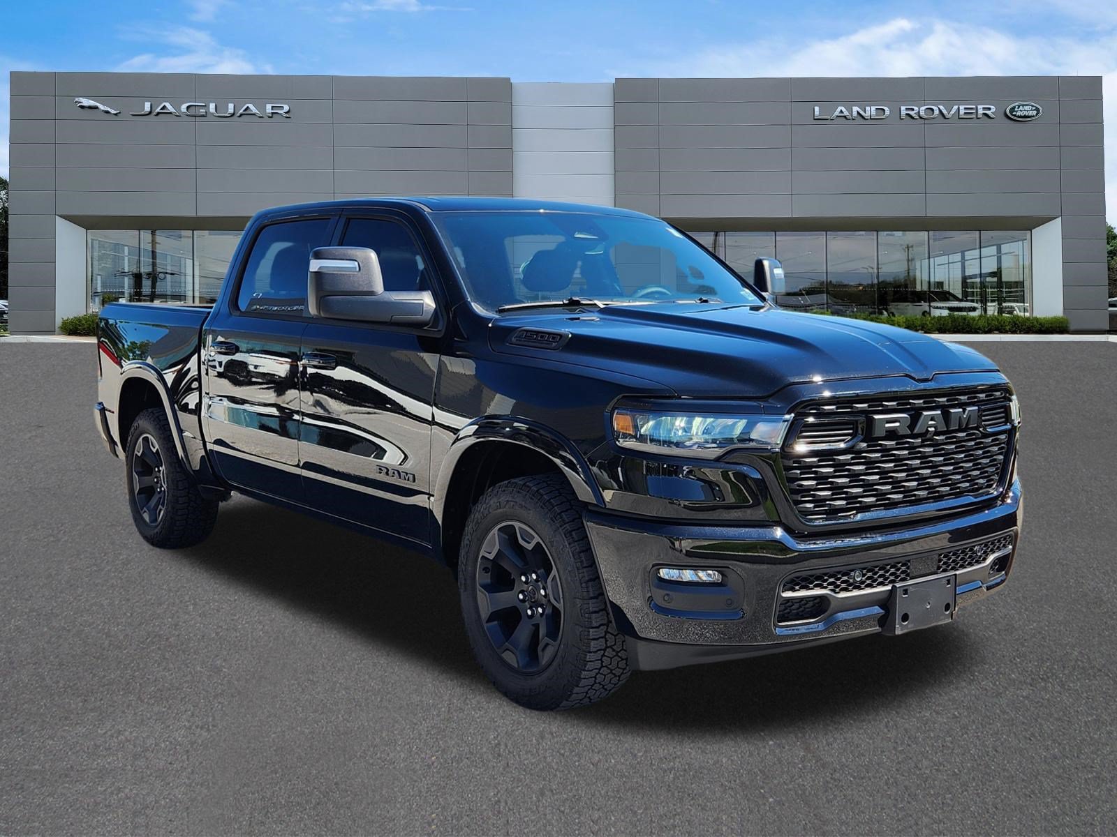 Used 2026 RAM 1500 Big Horn AWD/4WD image 2