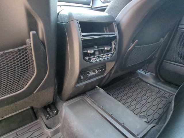 Used 2024 Jeep Grand Cherokee Limited w/ Luxury Tech Group II AWD/4WD image 25