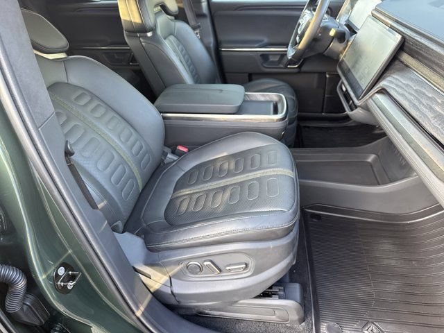 Used 2022 Rivian R1T Adventure AWD/4WD image 15