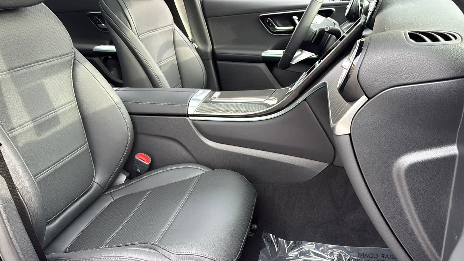 New 2026 Mercedes-Benz GLC 300 4MATIC image 36