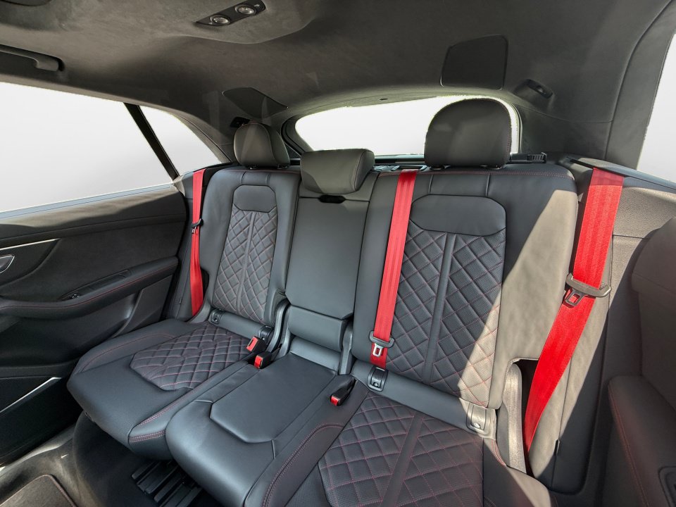 New 2027 Audi SQ8 Prestige AWD/4WD image 12