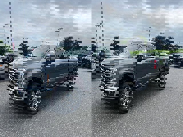 New 2025 Ford F350 Lariat w/ Lariat Ultimate Package image 3