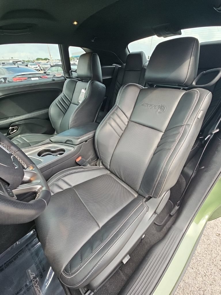 Used 2023 Dodge Challenger SRT Hellcat w/ Driver Convenience Group RWD image 19