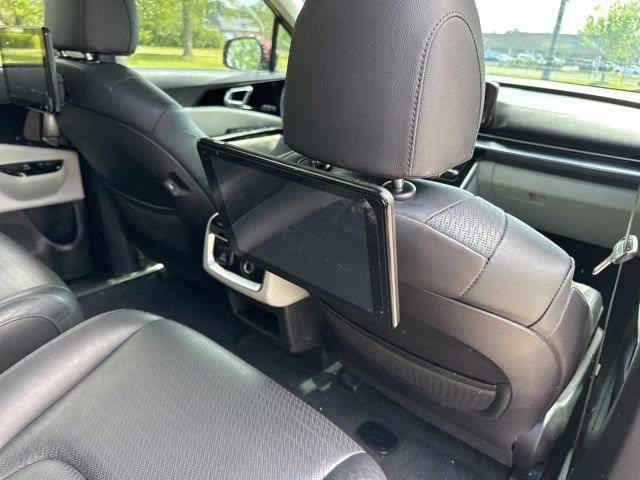 Used 2023 Kia Carnival SX Prestige FWD image 24