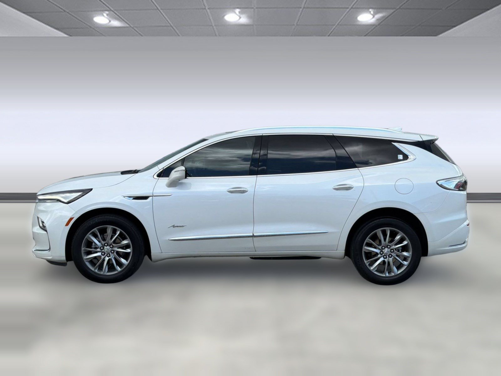 Certified 2023 Buick Enclave Avenir w/ Avenir Technology Package AWD/4WD image 2