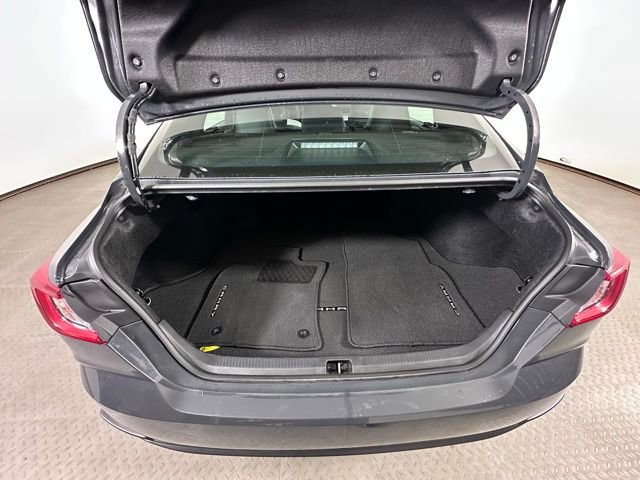 Used 2025 Toyota Camry SE w/ Convenience Package image 13