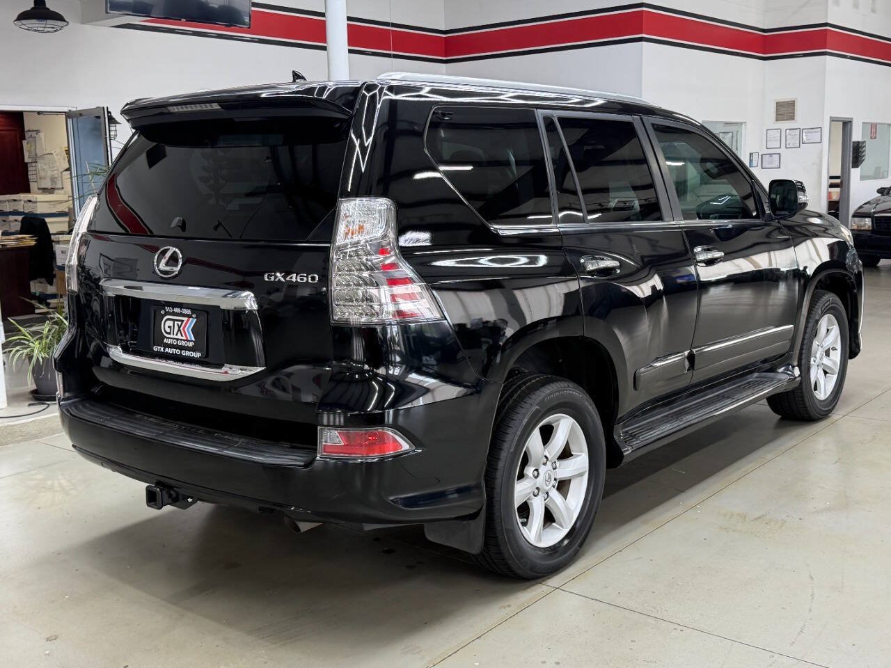 Used 2014 Lexus GX 460 AWD/4WD image 2