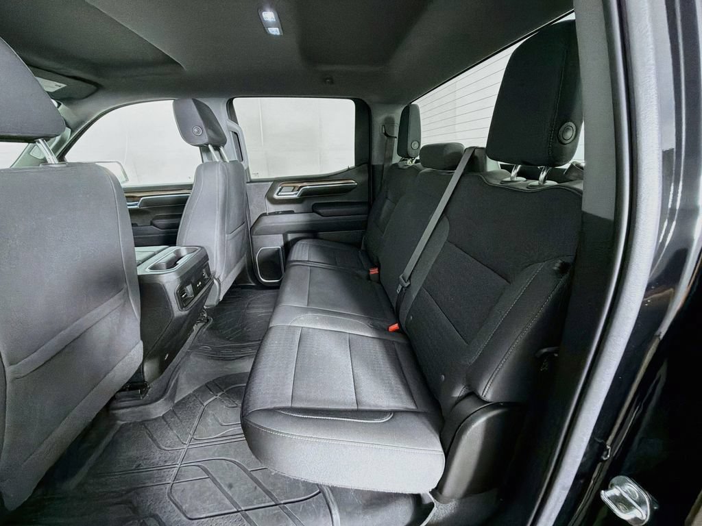Used 2022 Chevrolet Silverado 1500 LT AWD/4WD image 25