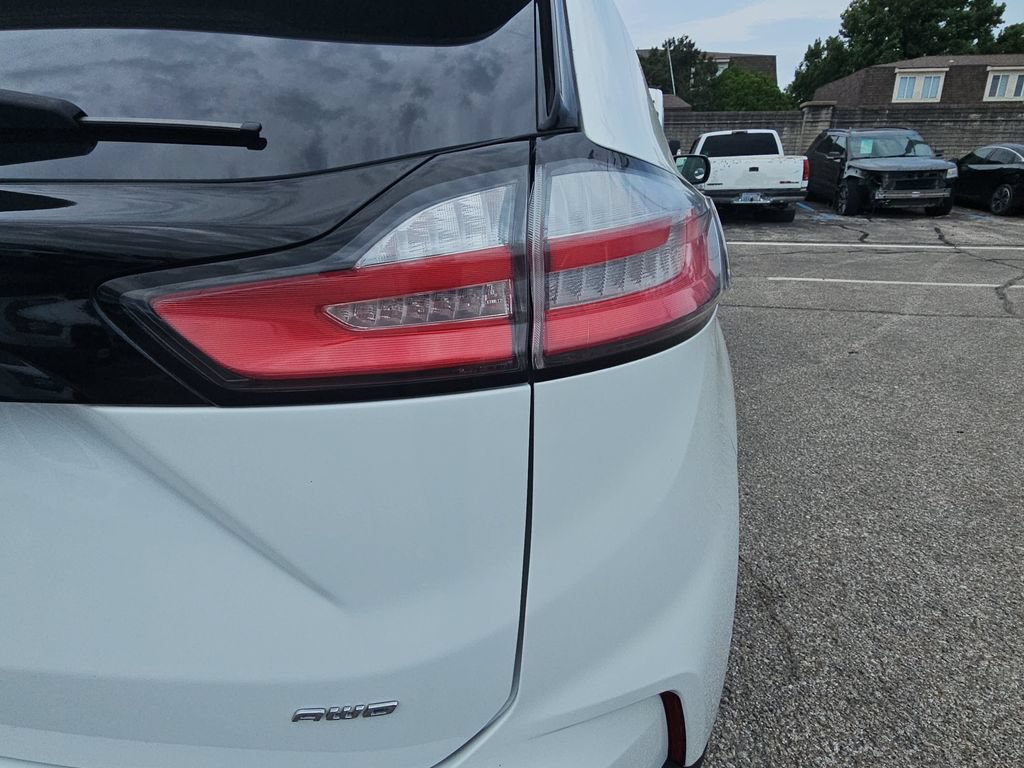 Used 2024 Ford Edge SEL AWD/4WD image 33