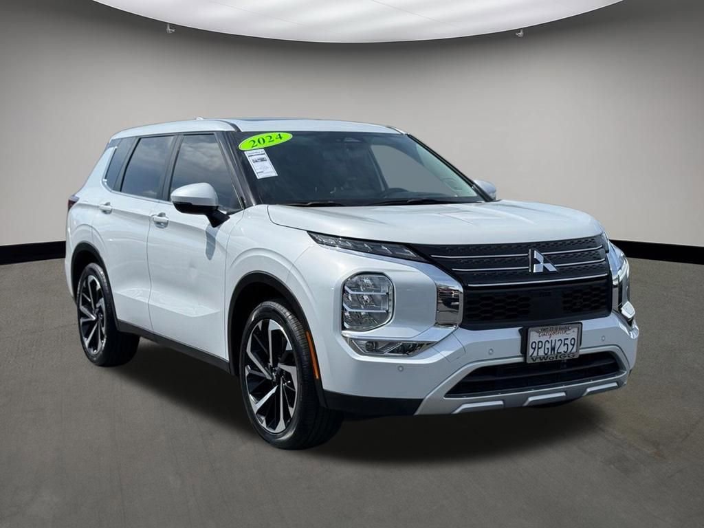 Used 2024 Mitsubishi Outlander FWD