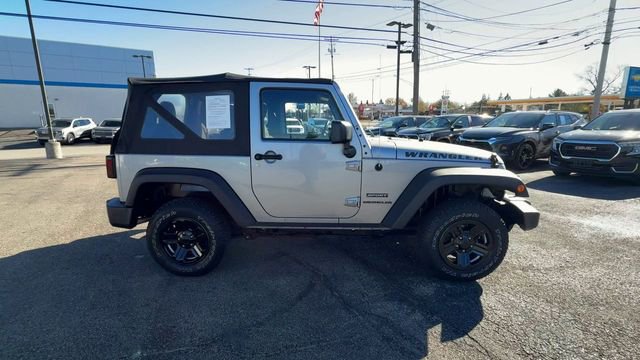 Used 2017 Jeep Wrangler Sport w/ Connectivity Group image 9