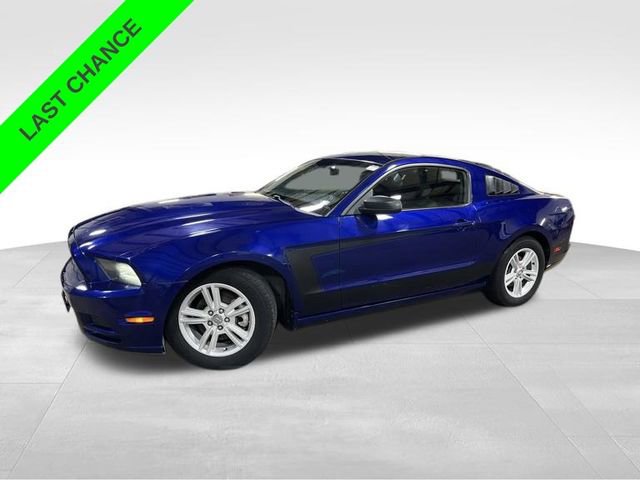 Used 2014 Ford Mustang Coupe RWD image 2