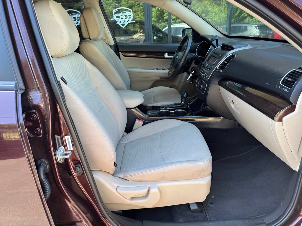 Used 2014 Kia Sorento LX AWD/4WD image 21
