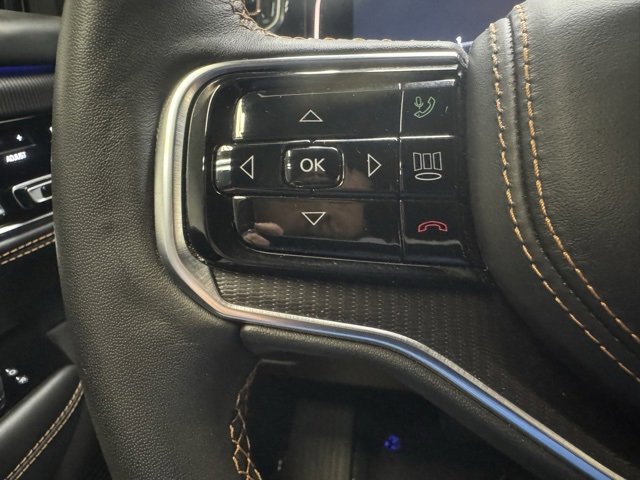 Used 2024 Jeep Grand Wagoneer Series III w/ Rear-Seat Entertainment Group image 14