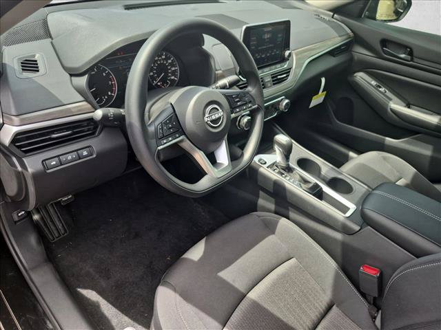 New 2026 Nissan Altima 2.5 SV FWD image 3