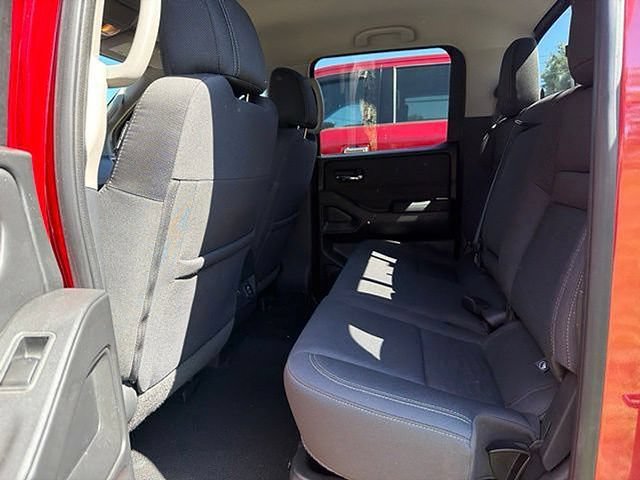 Used 2022 Nissan Frontier SV AWD/4WD image 17
