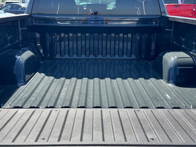 Used 2025 Chevrolet Silverado 1500 LT AWD/4WD image 11