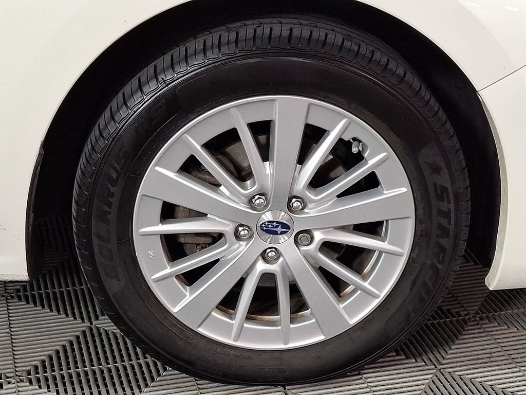 Used 2018 Subaru Impreza 2.0i Premium AWD/4WD image 11