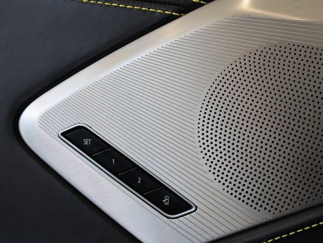 Used 2021 Chevrolet Corvette Stingray Premium Cpe w/ Z51 Performance Package image 39