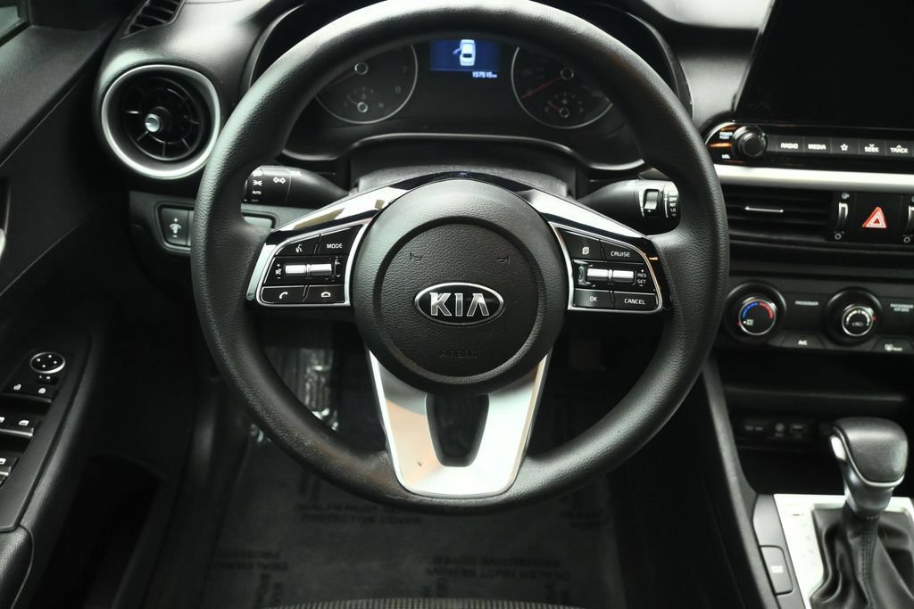 Used 2020 Kia Forte LXS FWD image 12